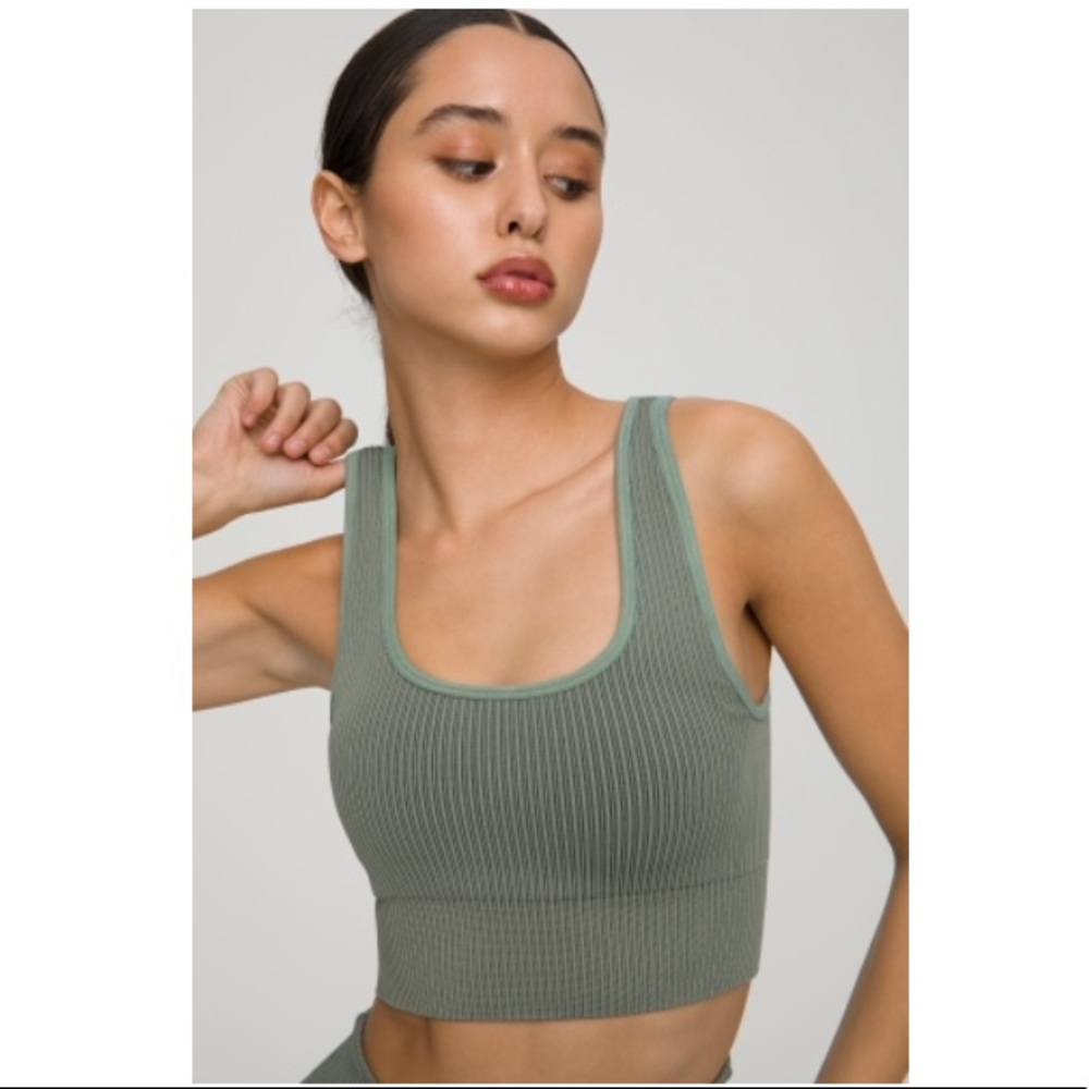 Good American Active Essential Ribbed Bra